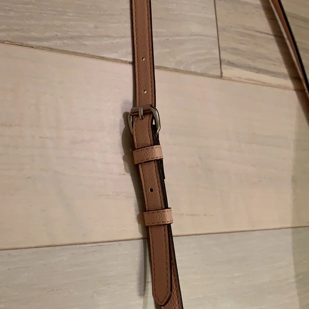 Chaps pink mauve cross body bag. - Picture 4 of 8